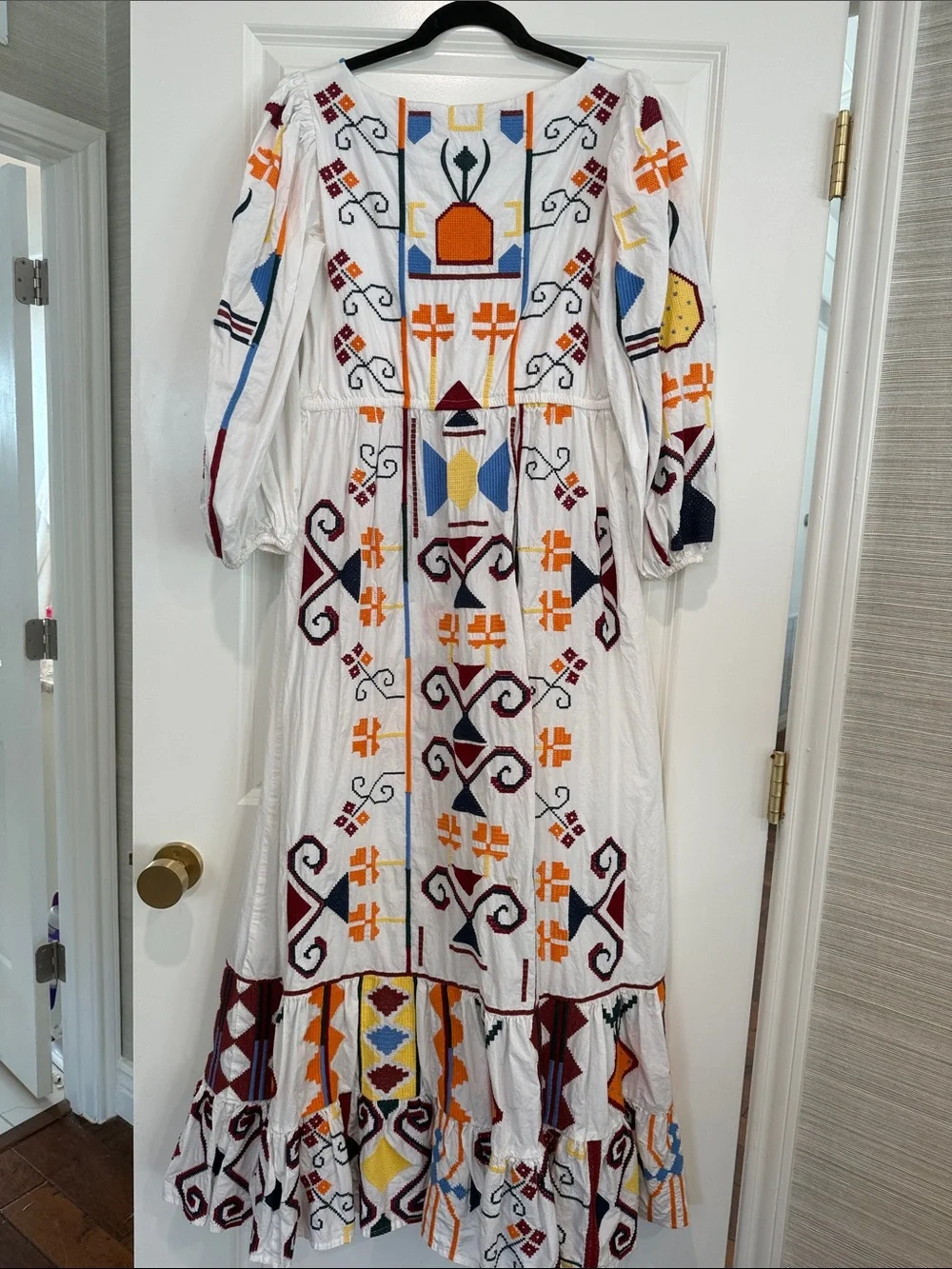 Uterqüe White Maxi Dress with Multicolor Geometric Embroidery - Picture 5 of 5
